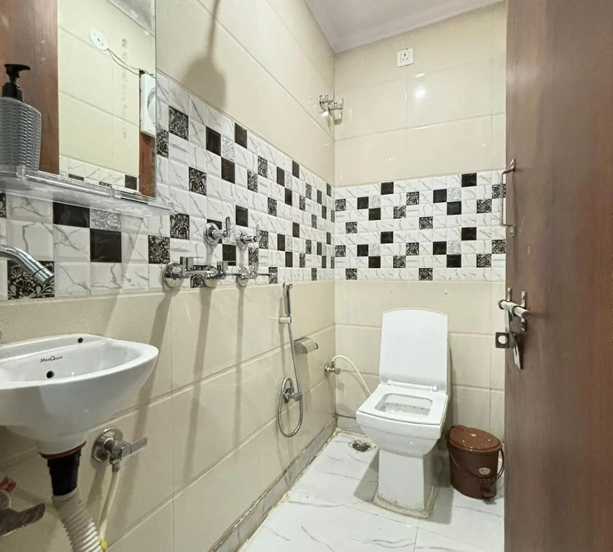 Apartmán Thehrav Nové Dillí