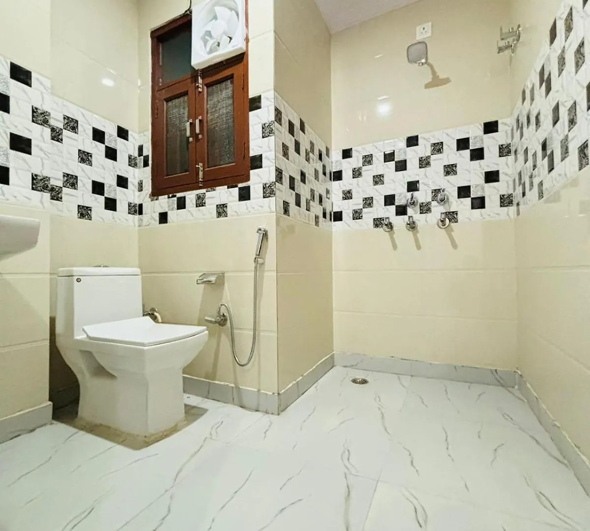 Apartmán Thehrav Nové Dillí